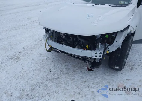 2025 Chevrolet Trax Fwd Lt z USA, uszkodzony, nr VIN KL77LHEP2SC095654